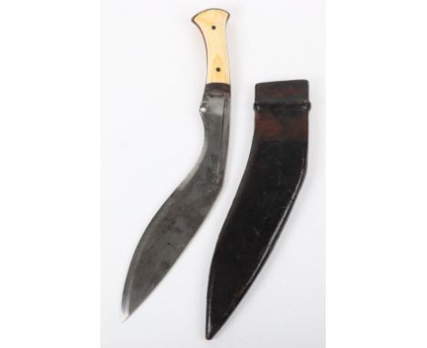 ^ WW2 Indian Army Officers Kukri, blade of conventional form stamped ‘Tempered steel, made in India’ with integral tang, 2-pi