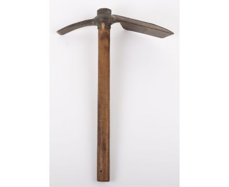WW1 1916 Entrenching Tool, steel shovel head stamped “MITCHELL 1916” with broad arrow. Complete with the wooden haft. Some pi
