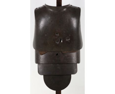 WW1 German Battle Damaged Trench Armour (Sappenpanzer) Set, fine example of an original WW1 German body armour known as a Sap