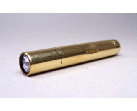 A 9ct gold cased pen light torch - length 8cm. 