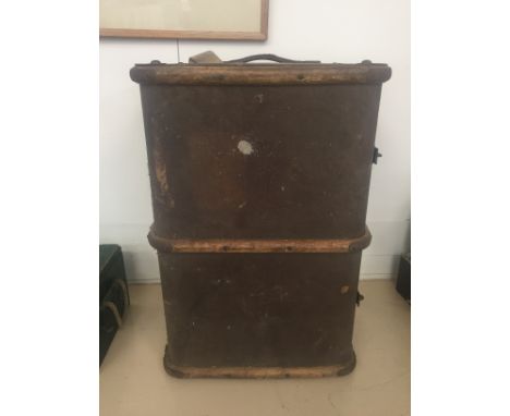 An early Edwardian small steamer packing trunk