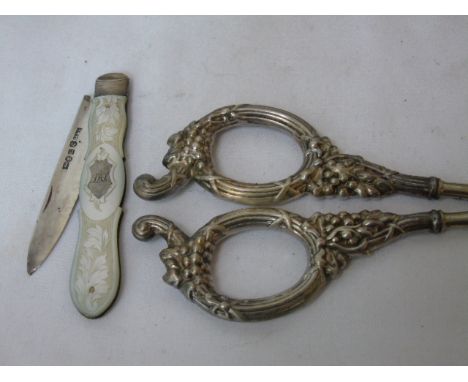 Plated gallery tray, enamel topped pickle fork, grape scissors and mother of pearl handled pen knife with silver blade
