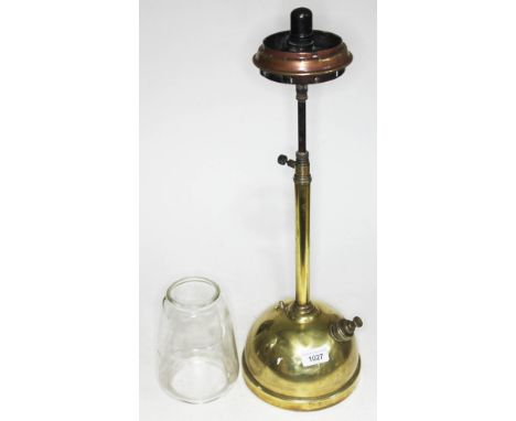 Antique brass oil or paraffin tilly lamp. PAT No 202485  