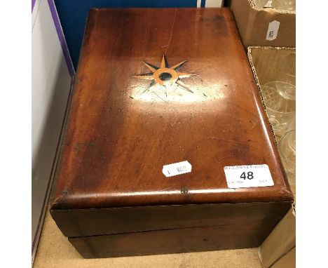 A late Victorian mahogany and inlaid writing slope (parts missing), together with a Chinese vintage style mantel clock inscri