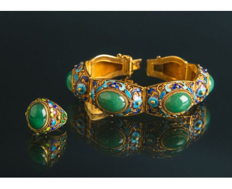 2-teiliges Schmuckset (China, Anfang 20. Jh.), Silber vergoldet, bestehend aus: 1xArmband, aus einzelnen Gliedern gearbeitet,
