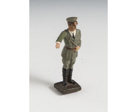 Persönlichkeitsfigur Adolf Hitler, "Lineol", polychrom bemalte Masse, stehend in Uniformm. erhobenem Grußarm auf rechteckiger