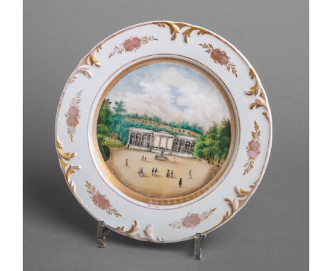 Schauteller (wohl 19. Jh.), Porzellan, im Spiegel Darst. einer Parkanlage m.Personenstaffage, Dm. ca. 23,5 cm. Lagerspuren, G