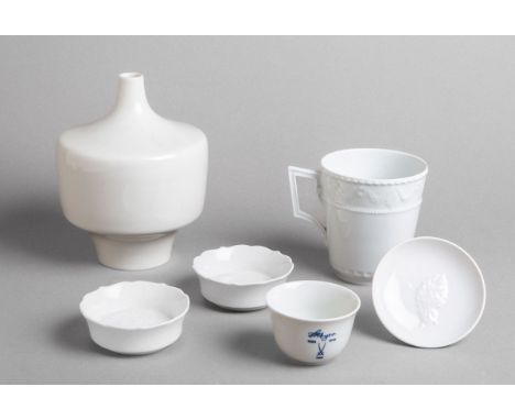 6-teiliges Konvolut von Porzellanteilen (KPM u. Meissen), versch. Modelle Weißporzellan,je m. Unterbodenmarke. Versand nur du