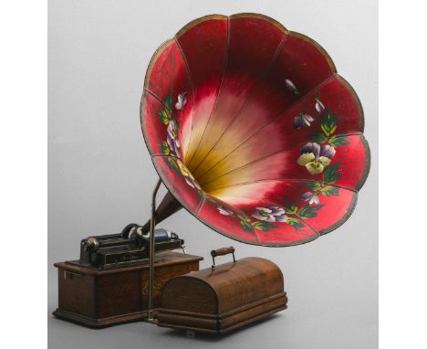 Phonograph (Edison, USA, um 1900), Mod.Nr.: 239364, Walzenspielgerät m. großenBlechtrichter, orig. Holzgehäuse, bez.: Edison 