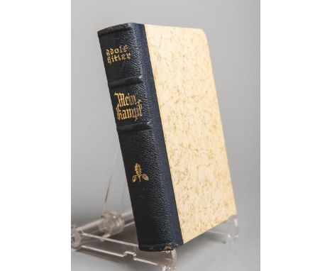 Hitler, Adolf, "Mein Kampf", heller Einband m. schwarzem Buchrücken, Band 1 u. 2,Gesamtauflage 3 Millionen Exemplare, Zentral