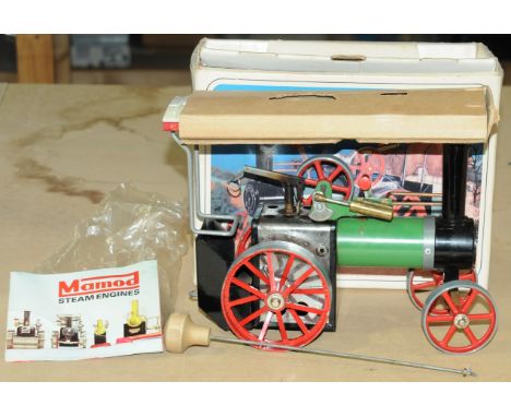 Mamod Traction Engine TE1A Steam Engine which HAS been fired up previously. Condition is generally Good (unchecked for comple