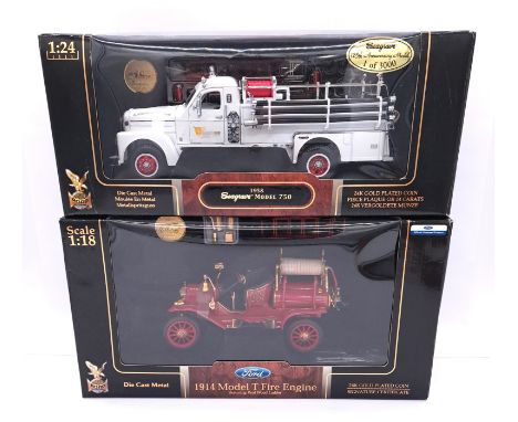 YAT MING (Road Signature), a boxed pair of 1:18 scale modern and vintage Fire Engine models comprising of 20038 1914 Model T 