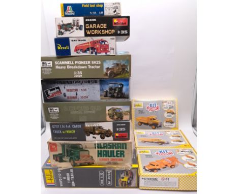 Heller, Heller (Junior) AMT, Revell, IBG Models, Italeri and similar. A boxed group of mixed scale plastic kits comprising of