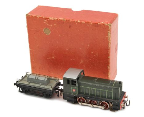TRIX OO gauge Diesel Shunter Set 244. Comprising a Ruston   0-6-0 diesel shunting locomotive with ‘RH’ (Ruston & Hornsby) ins