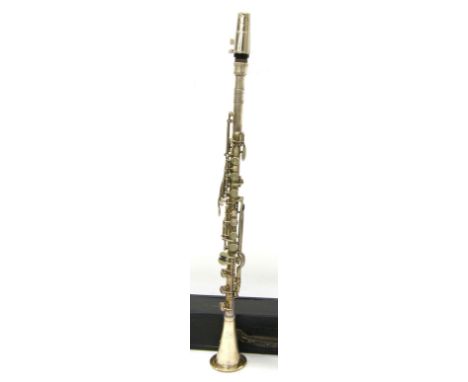 H.Selmer & Co. Ltd. Sterling clarinet, ser. no. 5267, case (at fault)