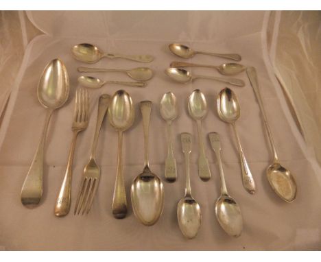 A collection of various silver cutlery, mainly spoons, to include dessert spoons, teaspoons, coffee spoons, preserve spoons, 