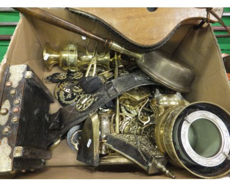 Assorted metal wares to include brass teapot, horse brasses, mug, jardinier, fire tools, a bed warming pan, etc CONDITION REP