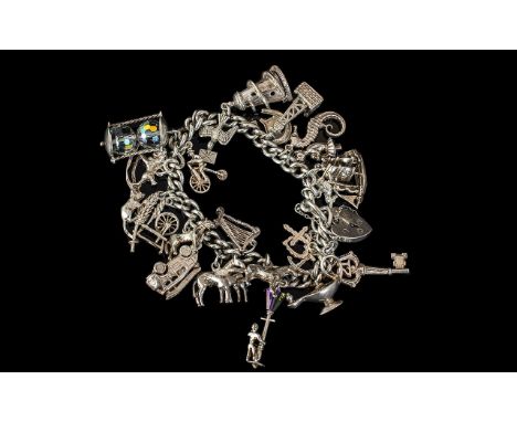 Chanel - COLLECTOR, charm's Bracelet - Catawiki