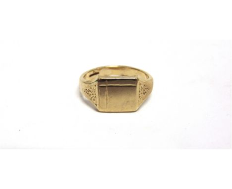 A 9 CARAT GOLD SIGNET RING vacant square table, finger size V, 8g gross