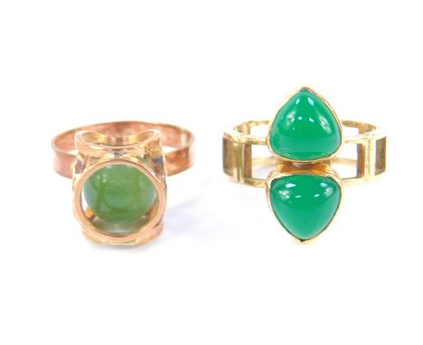 A 9ct gold and two cabachon green stone ring, in an open work shank, size R, and a 9ct rose gold and green stone bead ring, i