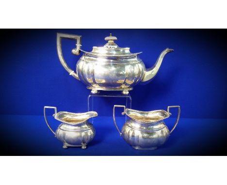 GEORGE V SILVER TEA SERVICE HALLMARKED CHESTER 1913 - 27.5 OZS