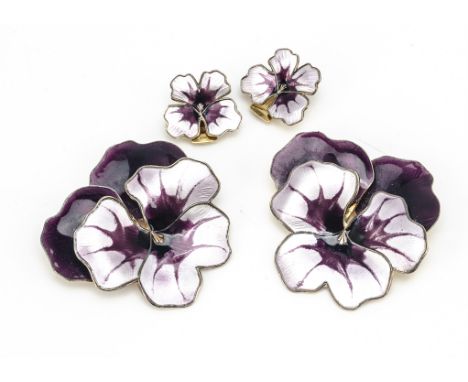 Two David Andersen silver gilt and enamel floral brooches, together with matching ear clips, 5cm
