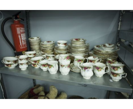 ROYAL ALBERT 'OLD COUNTRY ROSES' APPROX 68 PIECE DINNER AND TEA SERVICE