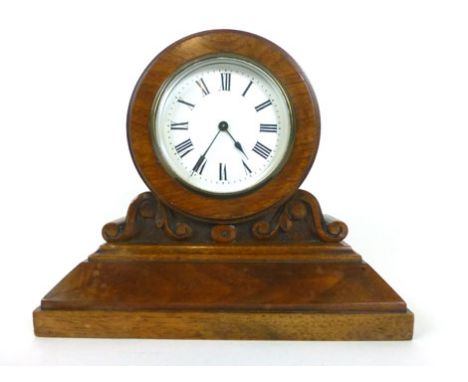 A late 20th century walnut cased mantle clock with enamelled face having Roman numerals, h. 20 cm, w. 23.5 cm CONDITION REPOR