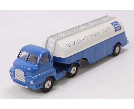 Corgi Toys Bedford Type S "Shell Benzeen Tolueen Xyleen" Tanker - two-tone blue, white, silver trim and gantry, spun hubs, mo