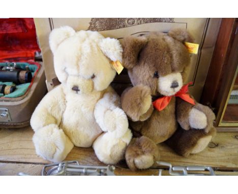 Two modern Steiff plush teddy bears completed with original boxes.