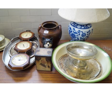 A mixed lot of assorted items to include silver-plated bowl, blue and white table lamp, etc.