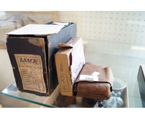 A vest pocket autographic Kodak vintage camera set within leather case together with a Wanderer vintage camera and a boxed Il