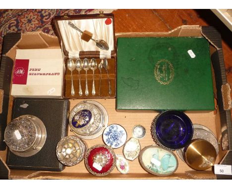 Assorted trinket boxes &amp; cased cutlery