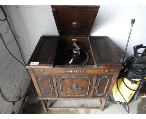 Garrard Oak Cased Gramophone as supplied by Gray &amp; Son of Hull 