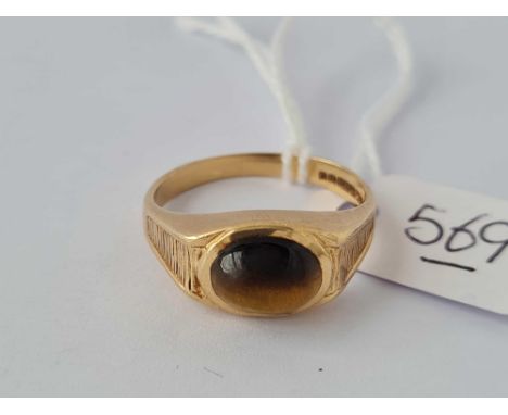 A gents 9ct cats eye ring size R 3.3g