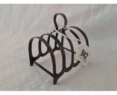 A five bar toast rack with ring handle, 3" wide, 54g