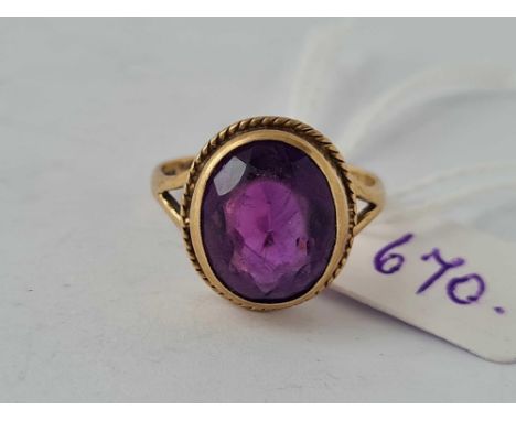 An amethyst dress ring, 9ct, size M, 3.9 g.