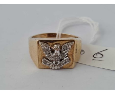 A gents heavy 9ct signet ring with diamond set eagle motif size W 7.2g inc