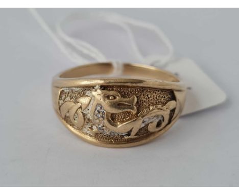 A dia 9ct dragon ring size 6g
