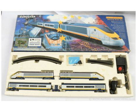 OO Gauge Hornby Railways R.816 Eurostar set, to include Class 373 Power and Dummy Driving Units, 2 passenger saloons, oval of