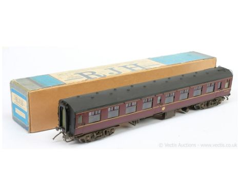 Classic Scale Models "Birmingham" BR maroon Passenger Coach, side corridor No.SC23105. Professionally built and lightly weath