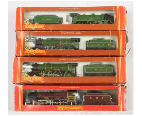OO Gauge Hornby Railways Locomotives comprising R.053 4-6-0 LNER B17 Footballer Class 'Manchester United' No.2862,4-6-0 Notti