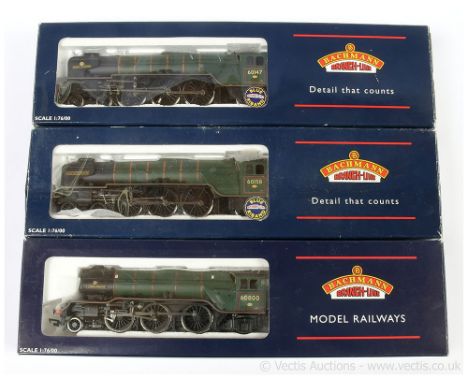 Bachmann OO Gauge BR (ER) green Steam Locos comprising 32-552 4-6-2 A1 Class No.60147 "North Eastern" (please note box incorr