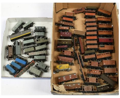 OO Gauge Rolling stock by various manufacturers to include Goods Brake, Brake, Hopper, Plank, Mineral, Cattle, Tankers, Steel