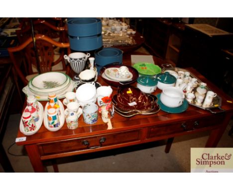 A quantity of miscellaneous china to include Carlton ware, Rouge Royale dishes, Wedgwood urn AF, Spode Christmas decorated pl