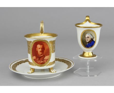Große KPM Berlin - Portraittasse "Prinz Rupprecht von Bayern" mit UntertassePorzellan eisenrot-camieu dekoriert und reich mat