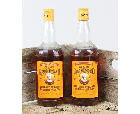 Zwei Flaschen "Old Grand-Dad Bourbon Whiskey 86º ProofJeweils 75 cl., 1960er Jahre, beide ungeöffnet, Vintage - Flaschen teil