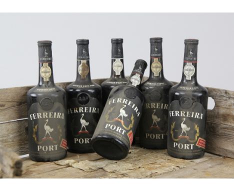 Sechs Flaschen "Ferreira Tawny Port"Alle Flaschen nummeriert, jeweils 0.7 Liter, 1960er Jahre, alle ungeöffnet, Vintage - Fla