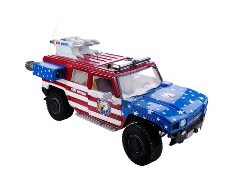 TEAM AMERICA: WORLD POLICE (2004) - Team America Hummer H2 Large-Scale Model MiniatureA light-up large-scale Team America Hum