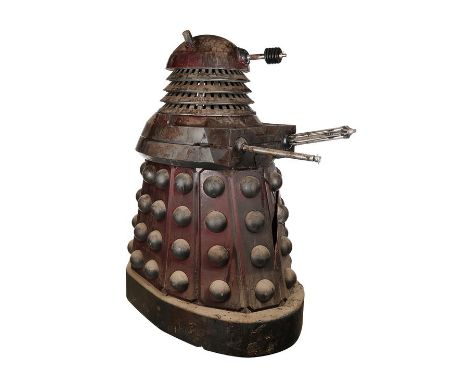 DOCTOR WHO (T.V. SERIES, 2005 - PRESENT) - Full-Size Battle-damaged New Paradigm Drone DalekA battle-damaged New Paradigm Dro